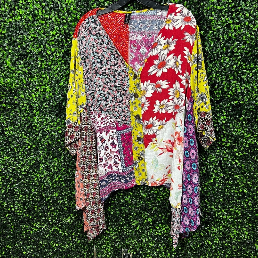 SACRED THREADS | Floral Patchwork V-Neck Top - Picture 3 of 8